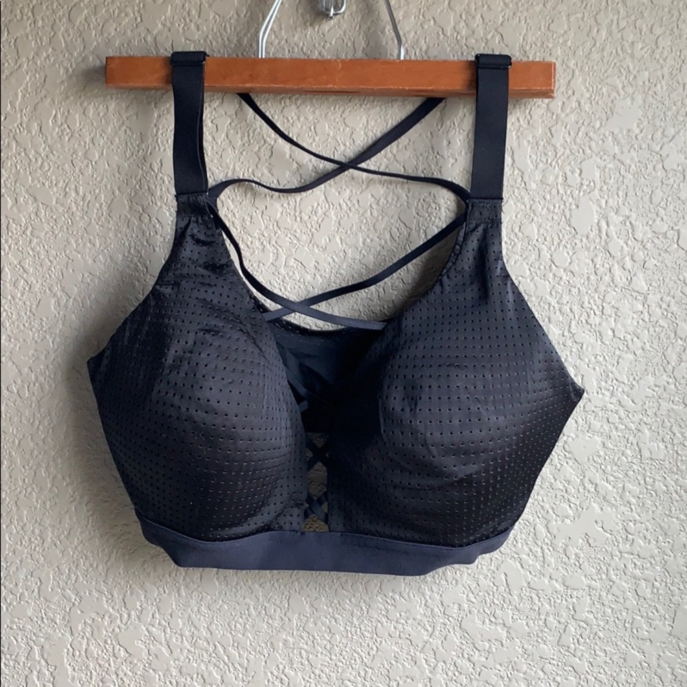 Victoria’s Secret Sport 32D sports bra black mesh